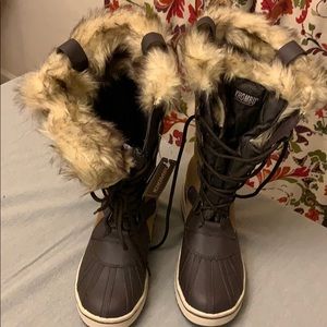 Snowboot/ Rainboot 8.5 NWT